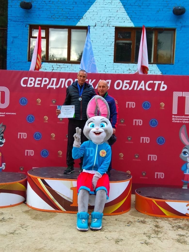 MiC1oE2TKc0.jpg
